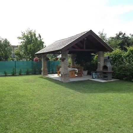 Kadar Διαμέρισμα *
